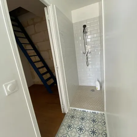 Belle Maison En Pierre Entre St Emilion Et Bordeaux * Vayres (Gironde)